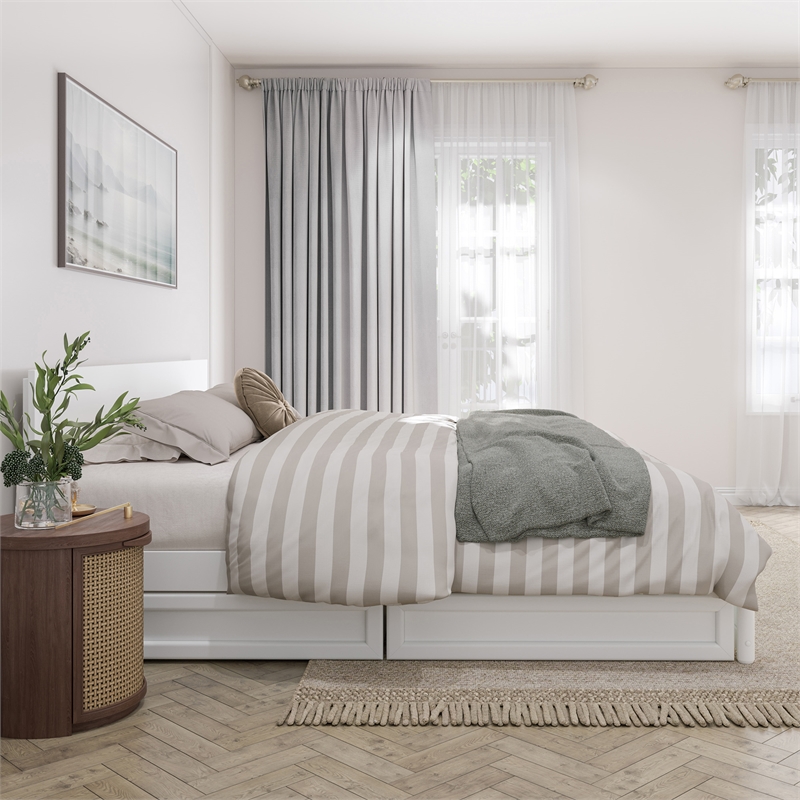 Wesley King Wood Platform Bed with Panel Footboard and Storage Drawers in White