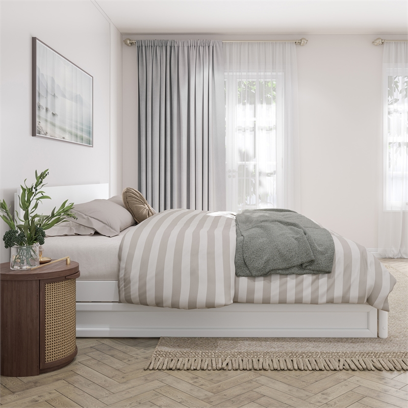 Wesley King Wood Platform Bed with Panel Footboard and Twin XL Trundle in White