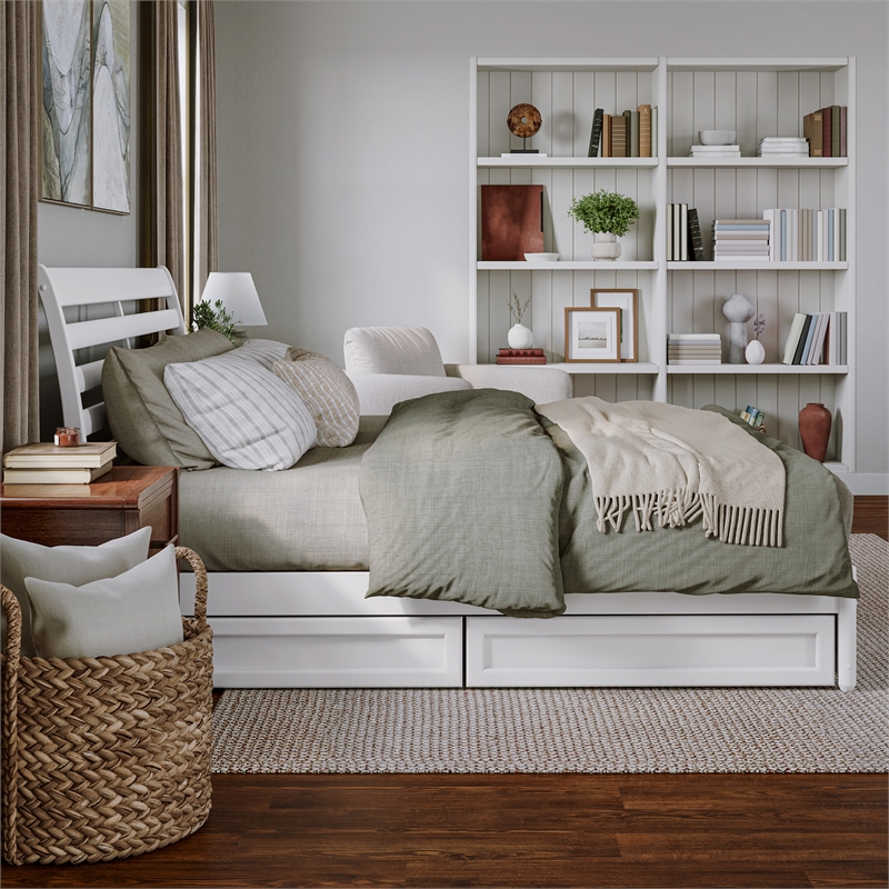 Emelie King Wood Platform Bed with Panel Footboard and Storage Drawers in White