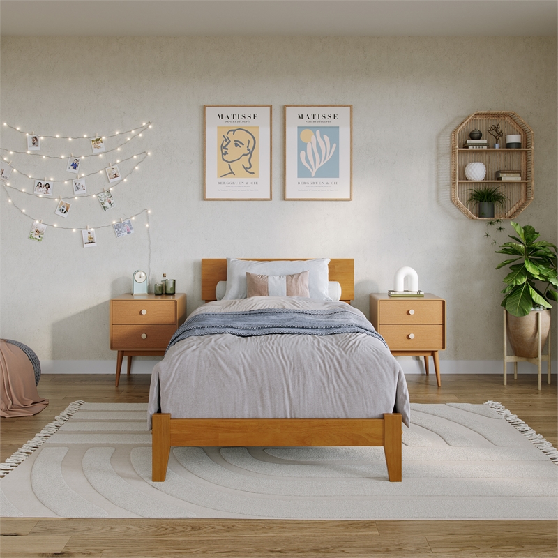 Orlando Twin XL Solid Wood Foundation Bed in Light Toffee