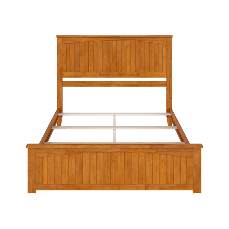 Nantucket Queen Wood Foundation Bed with Matching Footboard in Light Toffee
