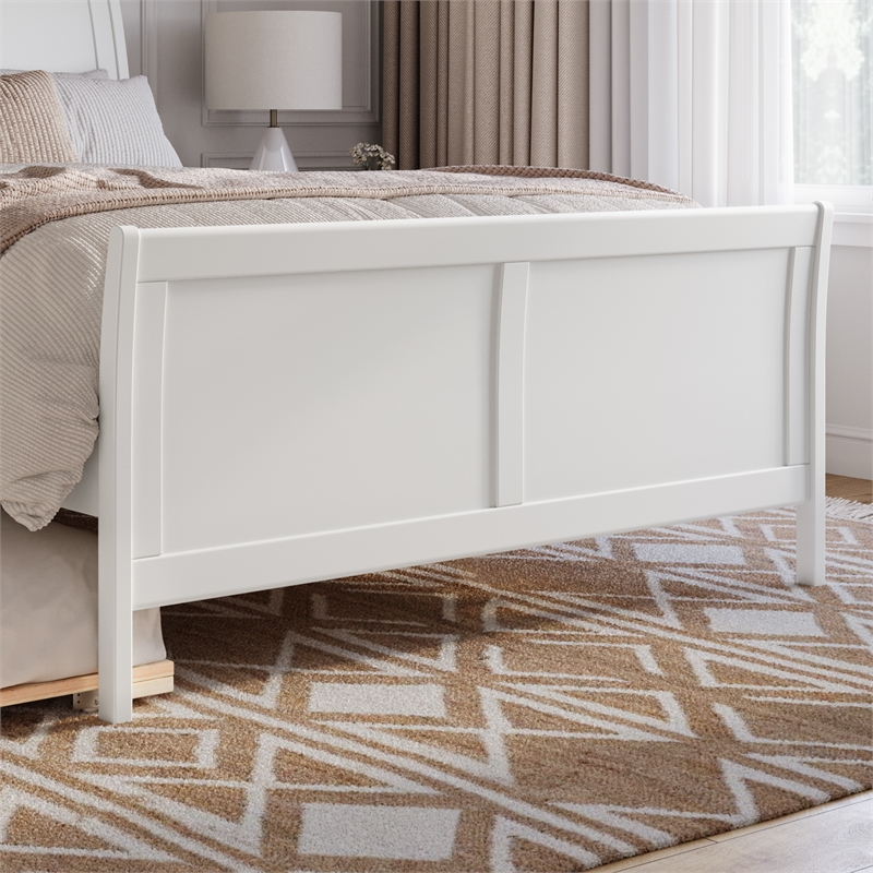 Portland Queen Wood Platform Bed with Matching Footboard & Trundle in White