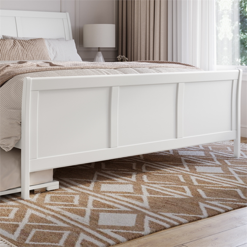 Portland King Wood Platform Bed with Matching Footboard & Trundle in White