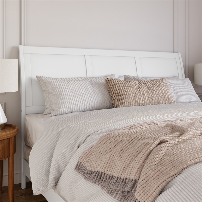 Portland King Wood Platform Bed with Matching Footboard & Trundle in White