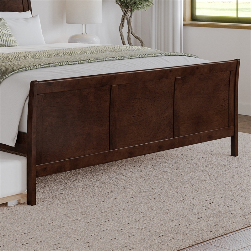 Portland King Wood Platform Bed with Matching Footboard & Trundle in Walnut