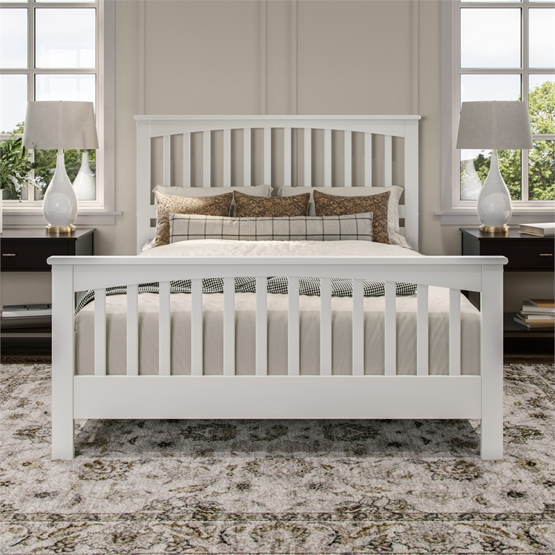 Brooklyn Queen Wood Foundation Bed with Matching Footboard in White