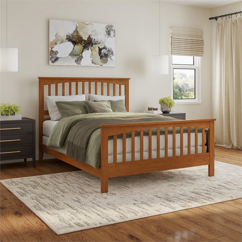 Brooklyn Queen Wood Foundation Bed with Matching Footboard in Light Toffee