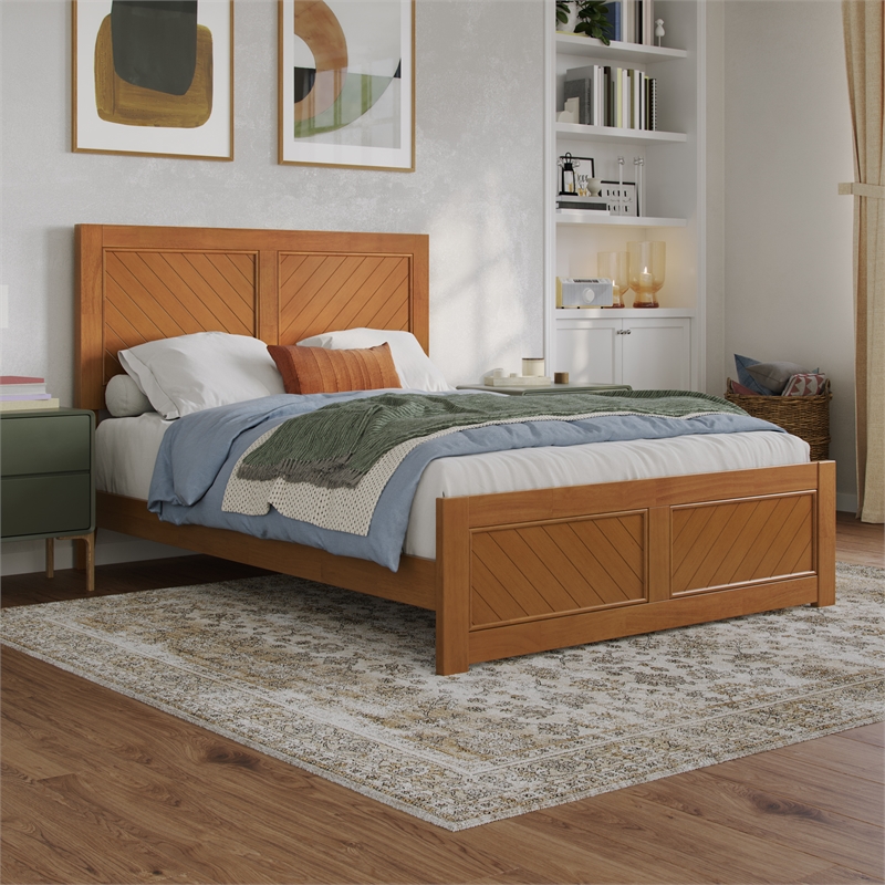 Berkshire Full Low Wood Platform Bed with Matching Footboard in Light Toffee