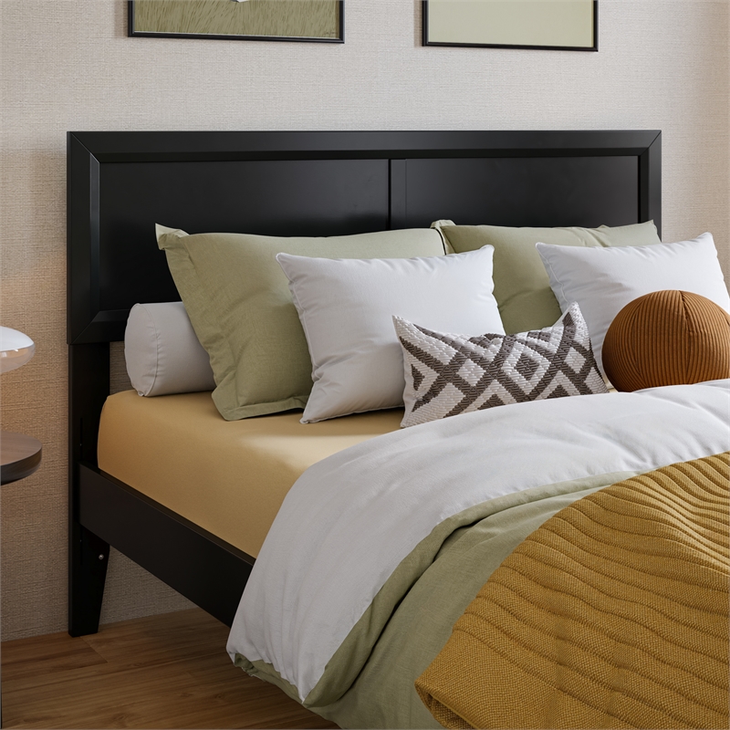 Ellarie Full Solid Wood Platform Bed in Black