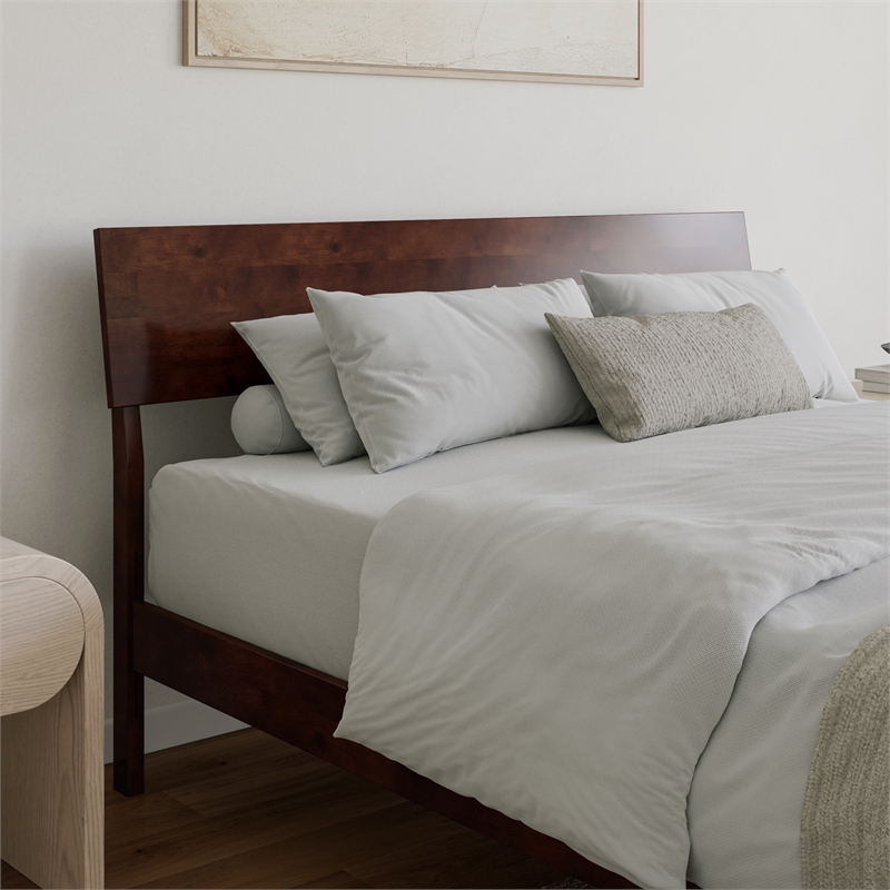 Bradford Queen Wood Platform Bed in Walnut