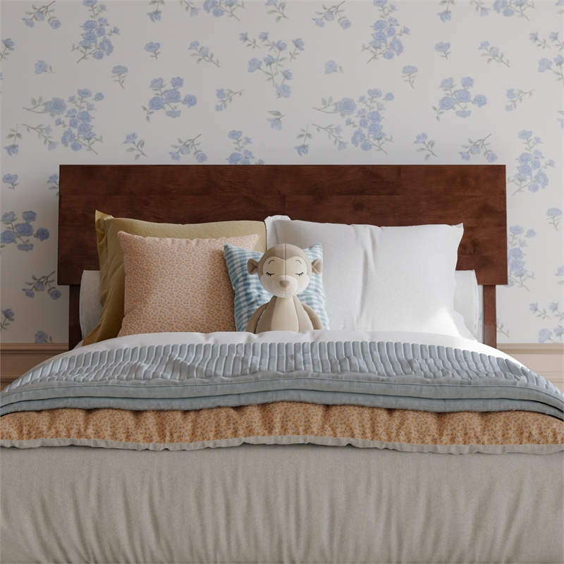 Norla Twin Wood Platform Bed with Footboard and Twin Trundle in Walnut