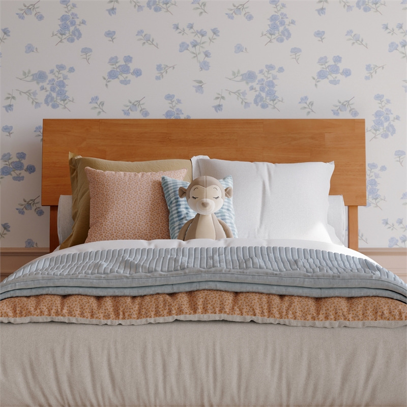 Norla Twin Wood Platform Bed with Footboard and Twin Trundle in Light Toffee