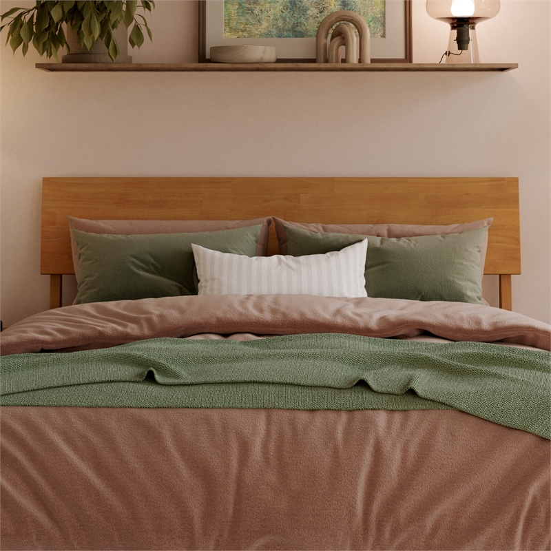 Norla Full Wood Platform Bed with Footboard and Twin Trundle in Light Toffee