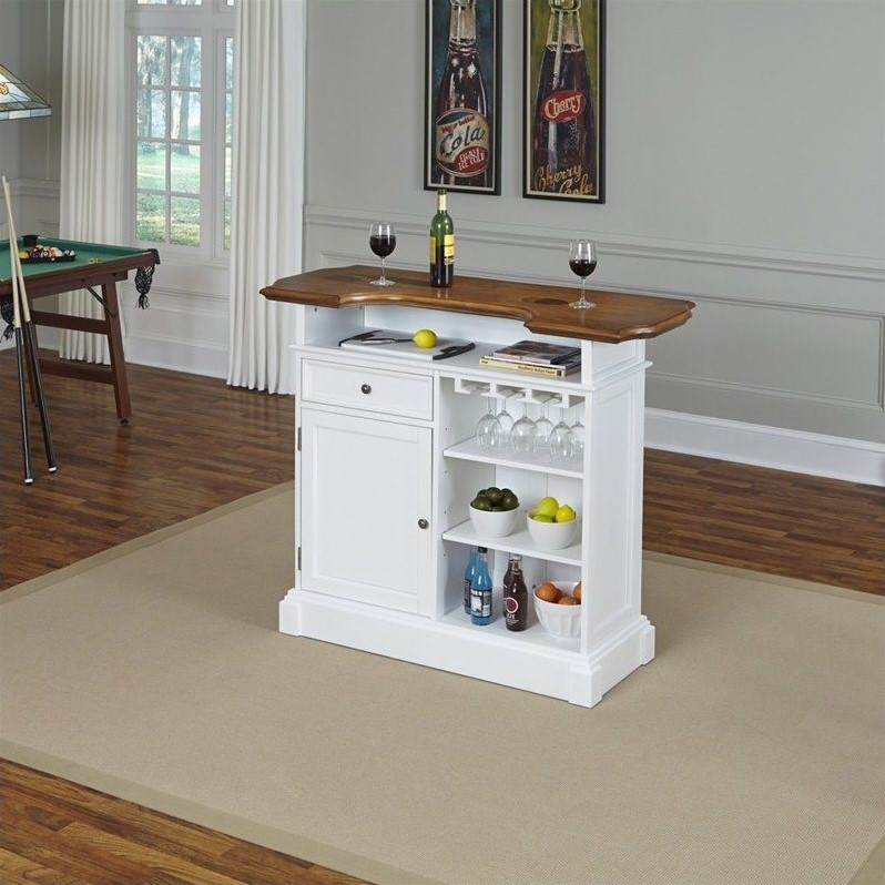 Home Styles Americana Home Bar in White Oak 500299