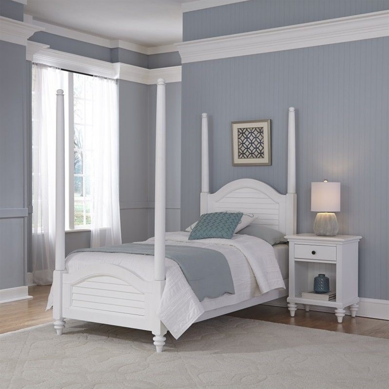 2 Piece Wood Twin Poster Bedroom Set In White