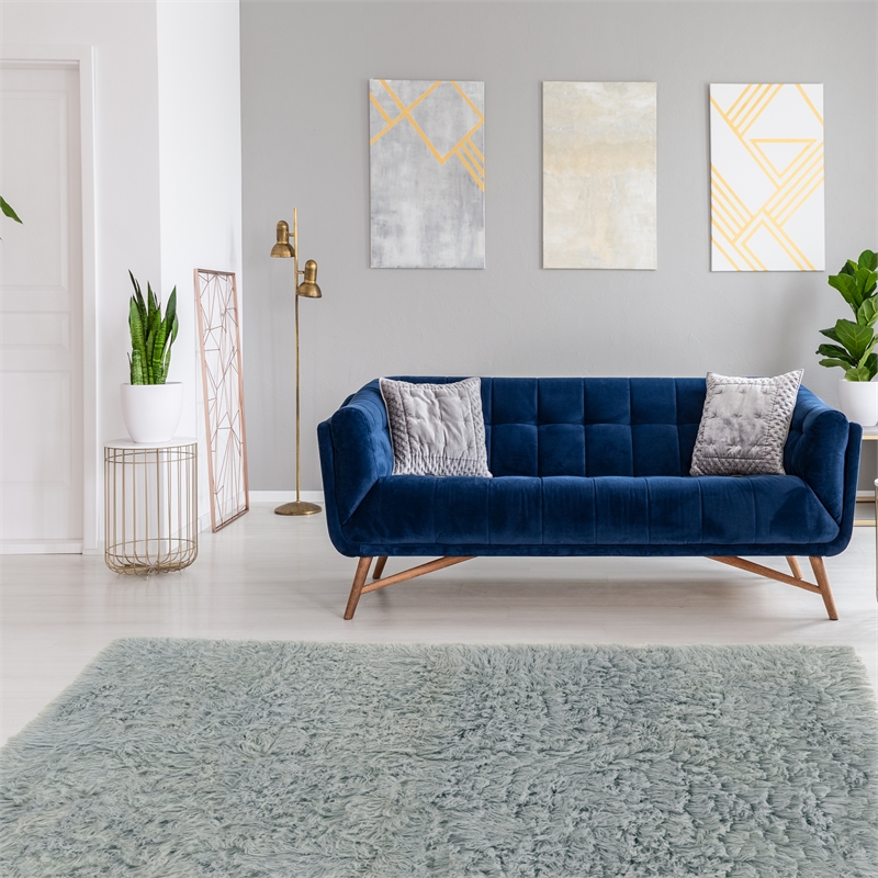 Linon New Flokati Hand Woven Wool 8'x10' Rug in Gray