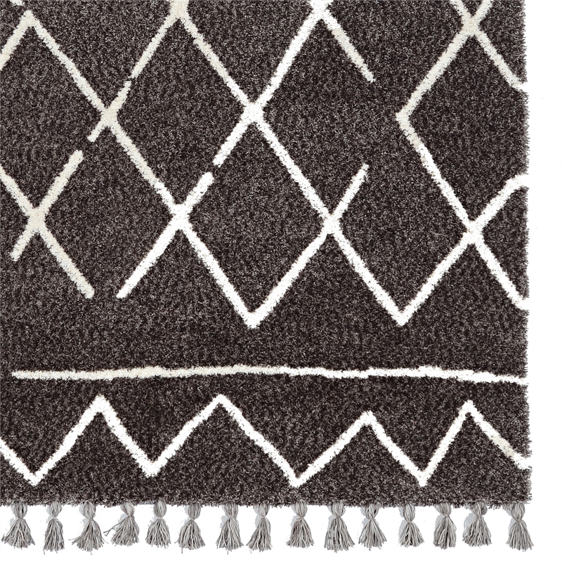 Linon Ibiza Zip Hand Tufted Microfiber Polyester 5'x7' Rug in Gray