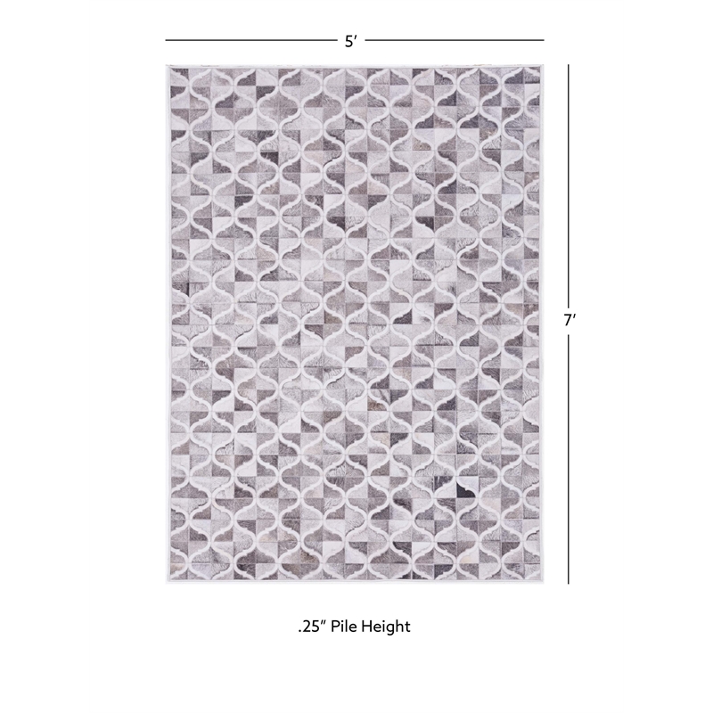Linon Laredo Brim Woven Polyester 5'x7' Rug in Gray