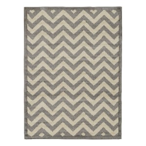 Linon Corfu Chevron Polypropylene 4'4&quotx6' Rug in Gray and Cream