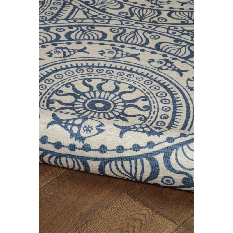 Linon Indoor Outdoor Machine Washable Doria Accent 2'x3' Rug in Smoke Gray