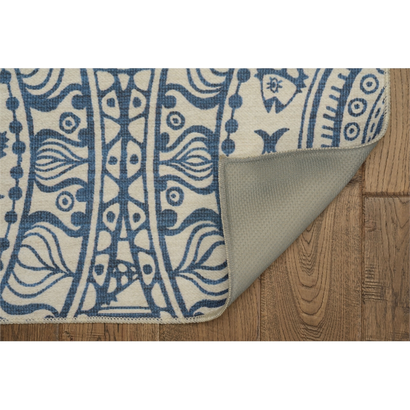 Linon Indoor Outdoor Machine Washable Doria Accent 2'x3' Rug in Smoke Gray