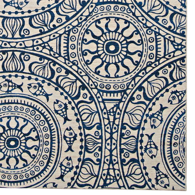 Linon Indoor Outdoor Machine Washable Doria Area 5'x7' Rug in Smoke Gray