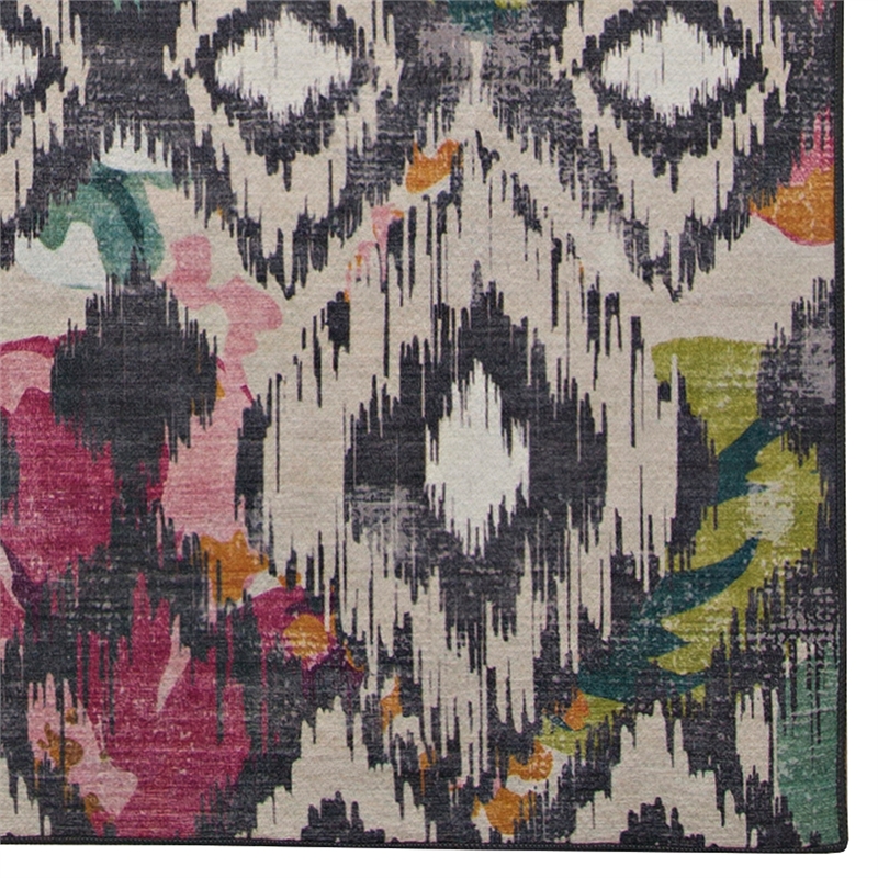 Linon Indoor Outdoor Machine Washable Conch Accent 3'x5' Rug in Ivory and Gray