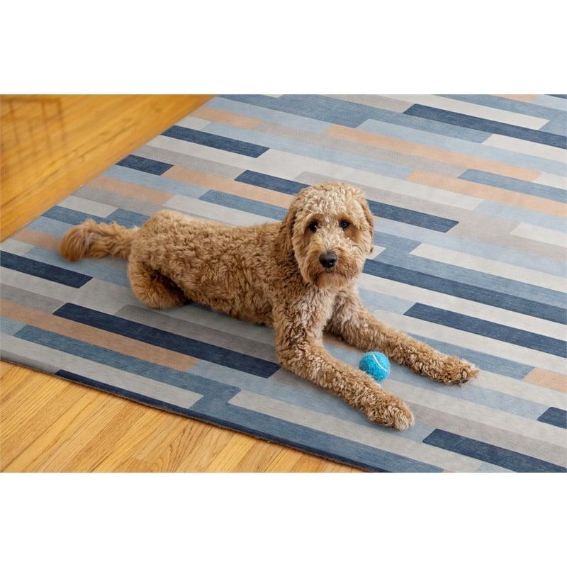 Linon Indoor Outdoor Machine Washable Bali Area 5'x7' Rug in Ivory and Blue