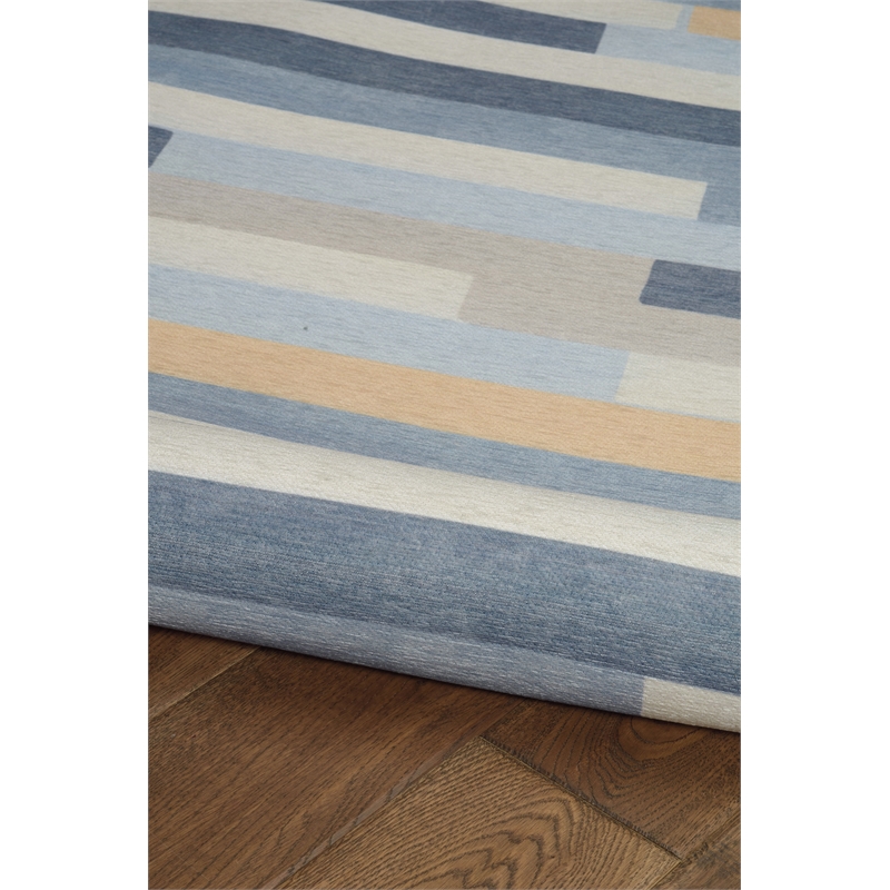 Linon Indoor Outdoor Machine Washable Bali Area 5'x7' Rug in Ivory and Blue