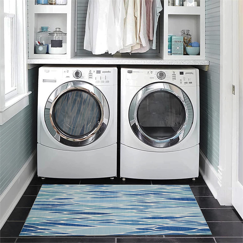 Linon Indoor Outdoor Machine Washable Kai Accent 2'x3' Rug in Blue and Ivory