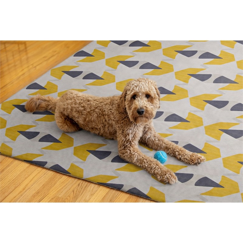 Linon Indoor Outdoor Machine Washable Lucia Area 7'x9' Rug in Ivory and Yellow