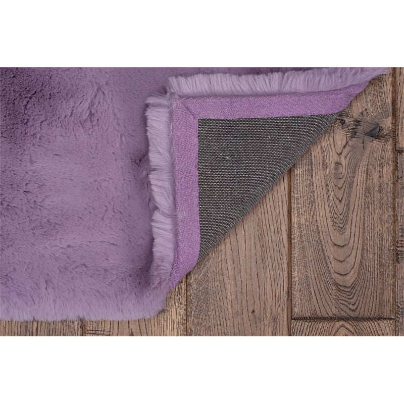 Linon Maven Faux Rabbit Polyester 7'6