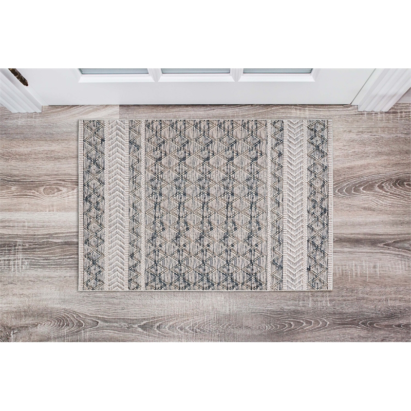 Linon Marion Macomb Polyester 2' x 3' Accent Rug in Cream