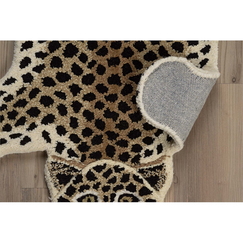 Linon 2' X 3' Jungle Cheetah Shaped Accent Rug in Gold and Black Wool