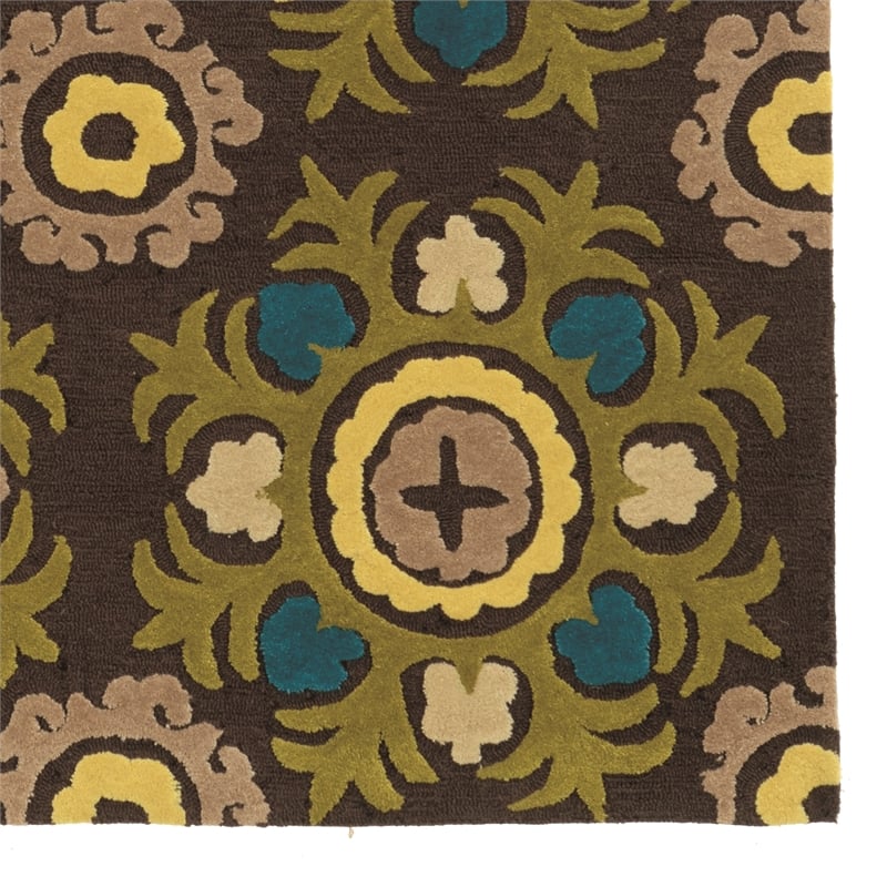 Linon Trio Suzanni Hand Tufted Polyester 5'x7' Rug in Chocolate Brown