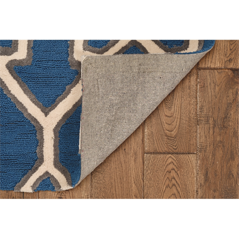 Linon Trio Damask Hand Tufted Polyester 5'x7' Rug in Aqua Blue and Ivory