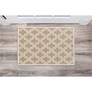 Linon Silhouette Quatrefoil Hand Hooked Wool 1'10&quotx2'10&quot Accent Rug in Gray