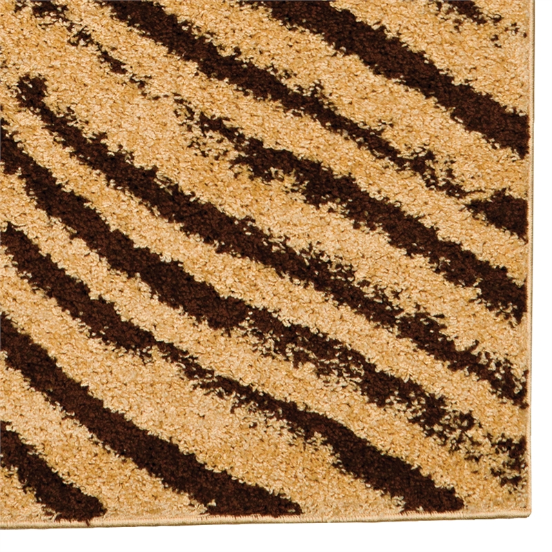 Linon Moroccan Sahara Power Loomed Polypropylene 5'x7' Rug in Brown