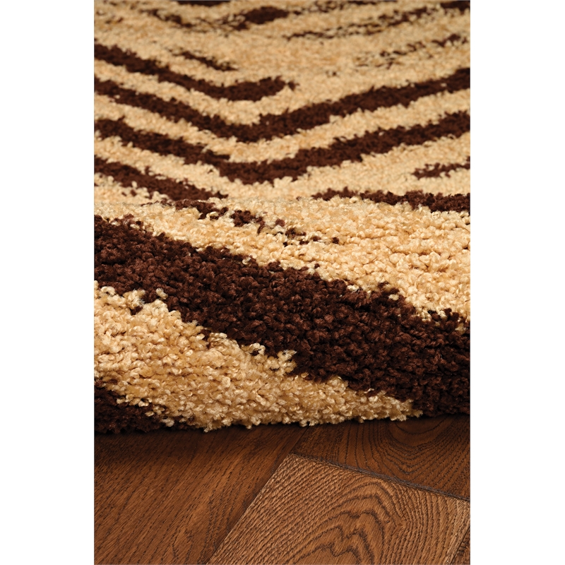 Linon Moroccan Sahara Power Loomed Polypropylene 5'x7' Rug in Brown