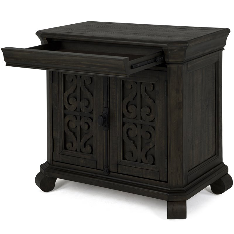 Magnussen Bellamy Traditional Peppercorn Bachelor Door Chest