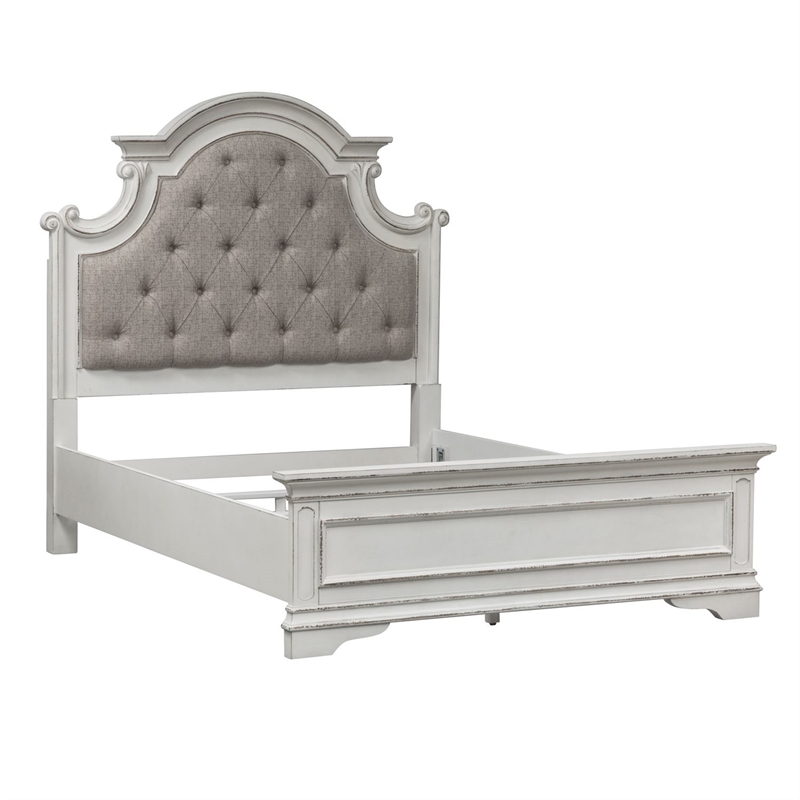 Bedroom Set with Queen Bed and Armoire in Vintage White