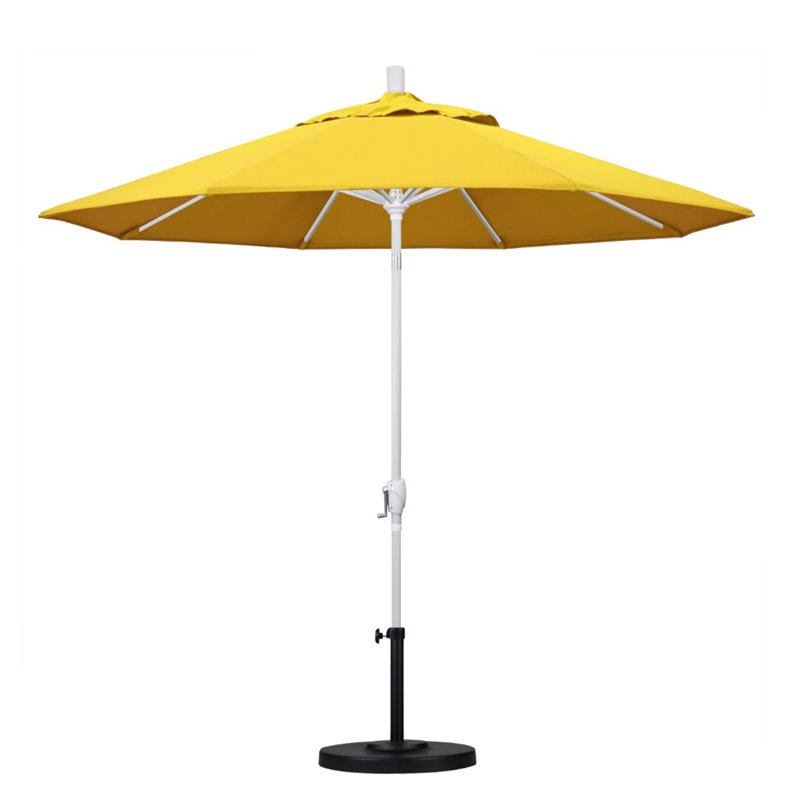 California Umbrella 9' Patio Umbrella in Lemon