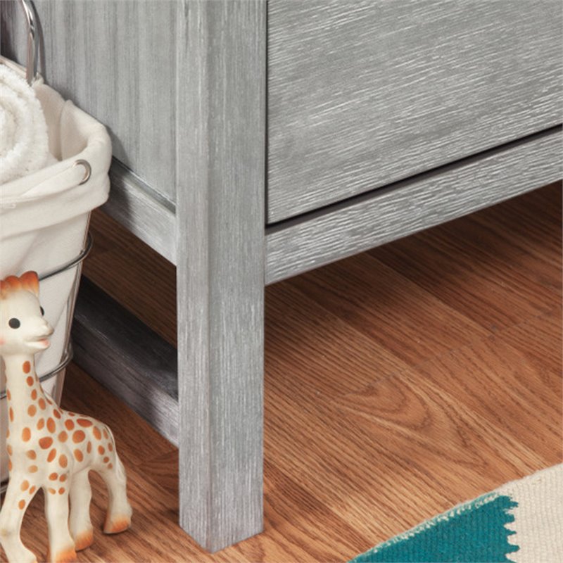DaVinci Fairway Pine Wood 3-Drawers Baby Dresser in Cottage Gray