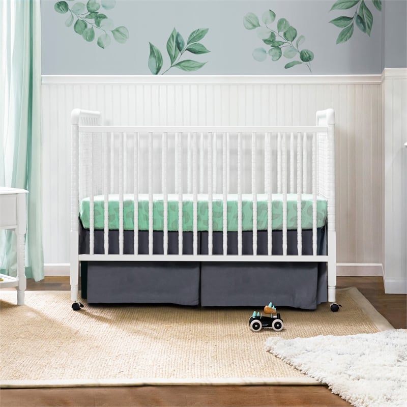 DaVinci Jenny Lind 3-in-1 Convertible Crib in White