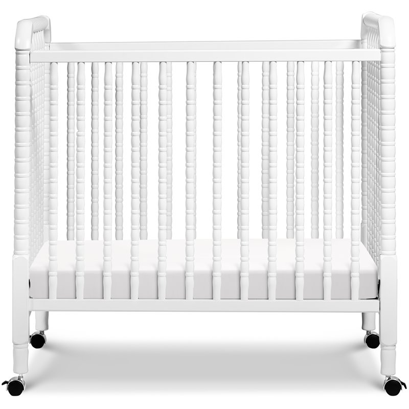 DaVinci Jenny Lind Pine Wood 3-in-1 Convertible Mini Crib in White