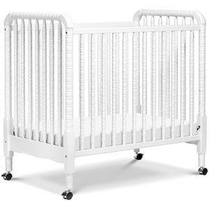 DaVinci Jenny Lind Pine Wood 3-in-1 Convertible Mini Crib in White