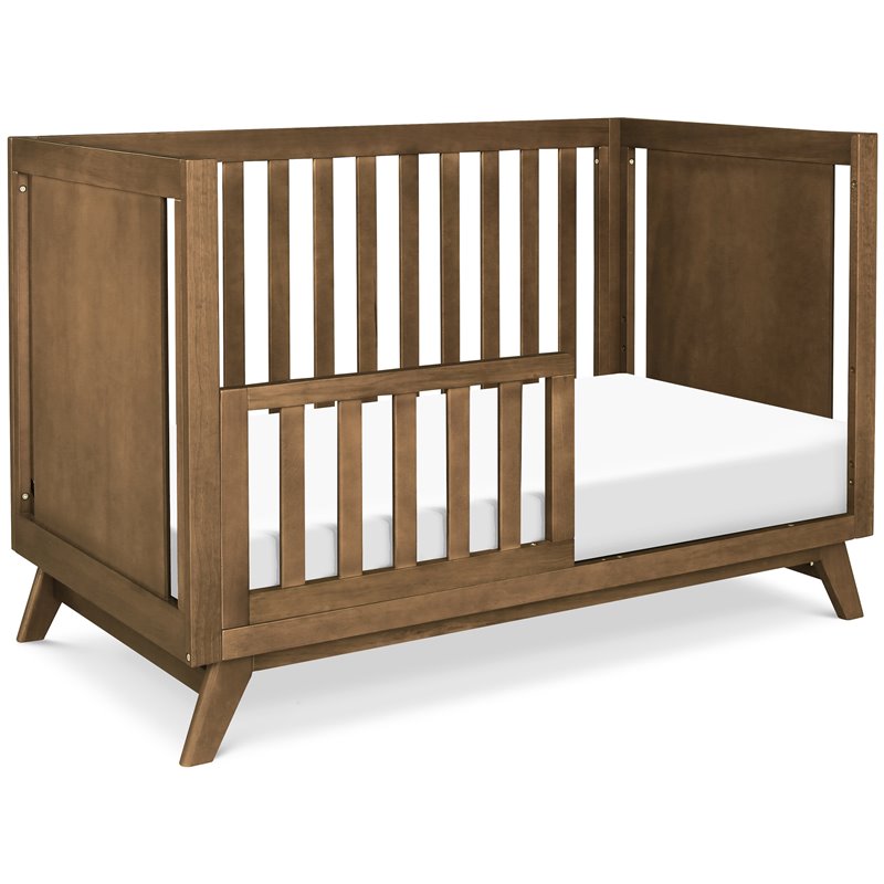 DaVinci Otto Pine Wood 3-in-1 Convertible Crib in Walnut