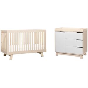 3-in-1 Convertible Crib Set with Dresser and Changing Tray in Natural