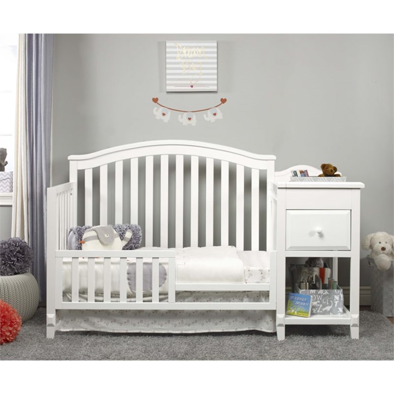 Sorelle Brittany Crib and Changer in White