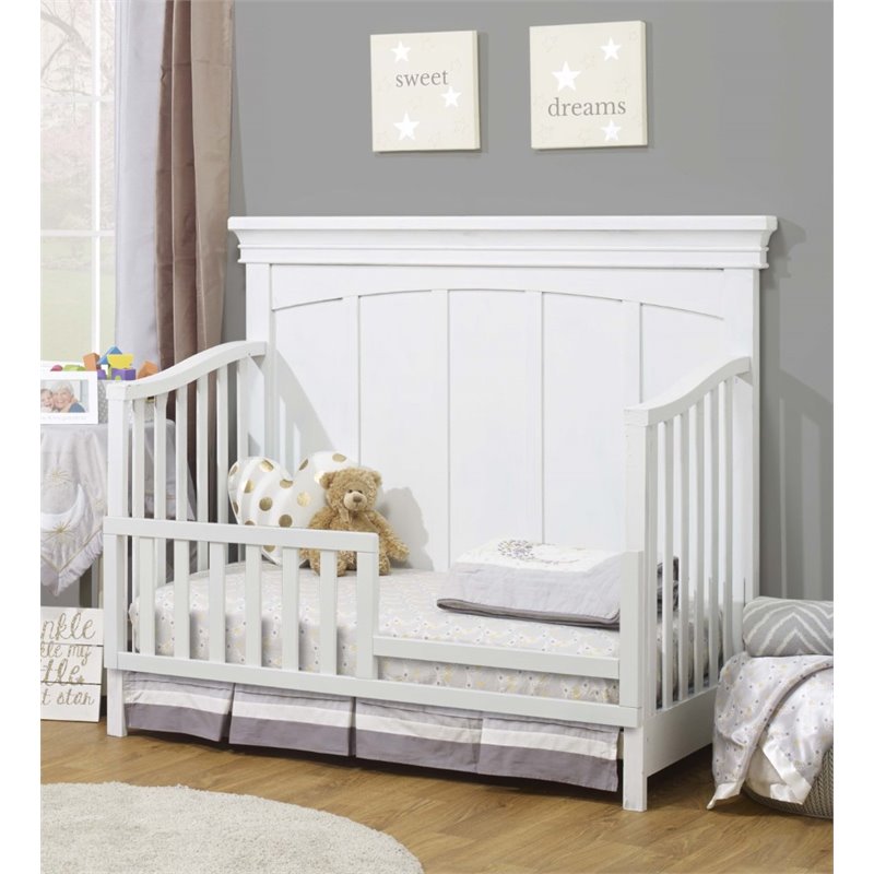 Sorelle Modesto 4-in-1 Crib in White